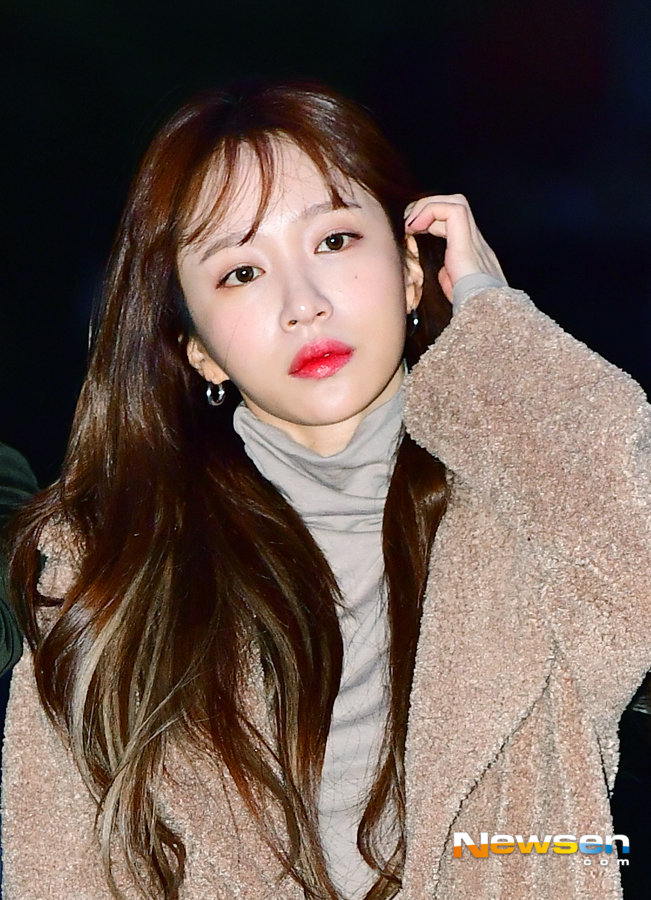 The rehearsal of KBS 2TV Music Bank was held at the public hall of KBS New Pavilion in Yeouido, Yeongdeungpo-gu, Seoul, on the morning of November 30th.EXID is attending on the day.Jang Gyeong-ho
