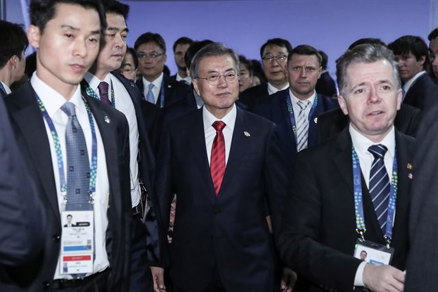 ¹®ÀçÀÎ ´ëÅë·ÉÀÌ 30ÀÏ ¿ÀÈÄ(ÇöÁö½Ã°£) G20 Á¤»óȸÀǰ¡ ¿¸®°í ÀÖ´Â ¾Æ¸£ÇîÆ¼³ª ºÎ¿¡³ë½º¾ÆÀÌ·¹½º ÄÚ½ºÅ¸ »ì°Ô·Î ¼¾ÅÍ¿¡¼ µµ³Îµå Æ®·³ÇÁ ¹Ì±¹ ´ëÅë·É°ú ÇÑ¡¤¹Ì Á¤»óȸ´ãÀ» Çϱâ À§ÇØ È¸´ãÀåÀ¸·Î ÀÔÀåÇϰí ÀÖ´Ù. ¿¬ÇÕ´º½º