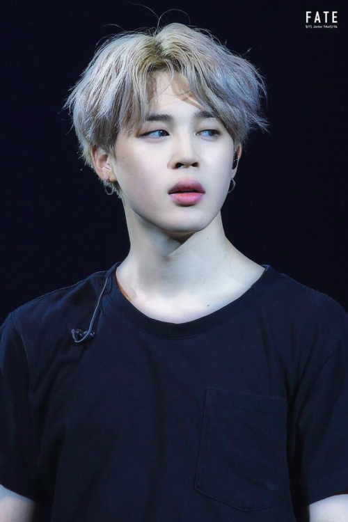 Recently, American entertainment media Soompi introduced BTS Jimin as one of the K-pop stars that caused a powerful charm virus that was uncontrollable beyond fandom.On September 7, a video of Jimin staring at the audience was uploaded at a concert on the Los Angeles Love Yourself tour, and thousands of retweeted videos of majestic moments began to spread outside the fandom and introduced responses called Breathing Beauty.This is a virus infection for no other reason than to look beautiful, he said.The scene was just falling into seven seconds for Jimin, handing over a million tweets at the time, Los Angeles first place, Australia first placeHe was on top of the silt in 10 countries and sprinkled a big topic.