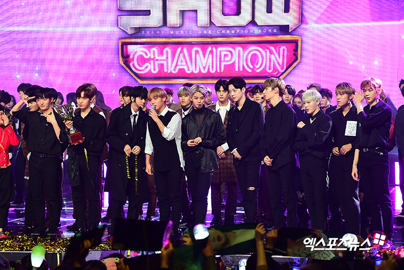 I did it.Wanna One first place attended MBC MUSIC Show Champion on the afternoon of the 5th at MBC Dream Center in Ilsan, Goyang City, Gyeonggi ProvinceI am telling my feelings.