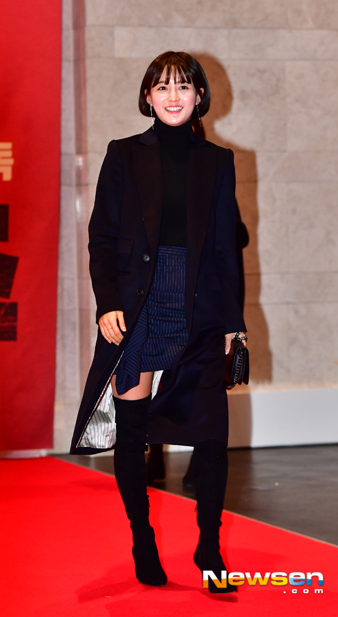 The VIP premiere of the movie Swing Kids was held at Lotte Cinema Lotte World Tower Cine Park in Sincheon-dong, Songpa-gu, Seoul on December 6th.Nam Bo-ra was present on the day.Jang Gyeong-ho