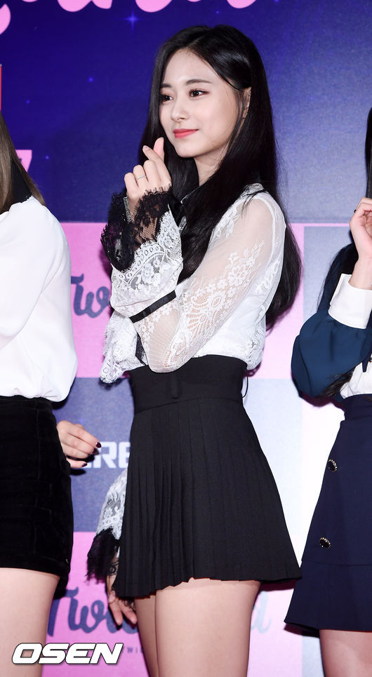쯔위 이미지