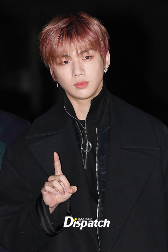 KBS-2TV Music Bank rehearsal was held at the KBS public hall in Yeouido, Yeongdeungpo-gu, Seoul on the morning of the 7th.Wanna One Kang Daniel and Hwang Min-hyun attracted Sight with a noticeable visual.On the other hand, Music Bank will be attended by Yubin, Wanna One, New East W, Red Velvet, The Boys, Null, Nature and Lovelies.Funny to the fingertips (Rang Daniel)The Man in Winter.Bright two-top visuals.