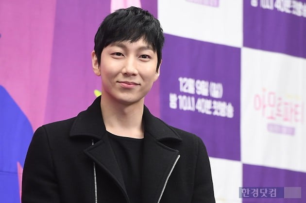 아모르포토 이미지