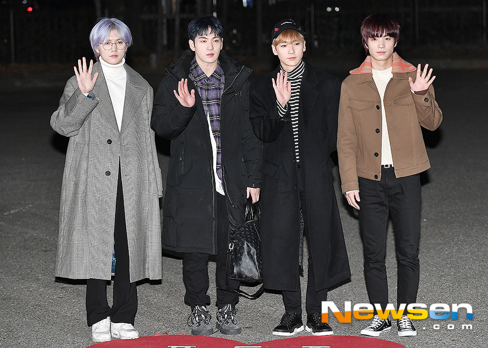 KBS 2TV Music Bank rehearsal was held at the public hall of Yeouido KBS New Pavilion in Yeongdeungpo-gu, Seoul on December 7th.NUESTW poses on the day.