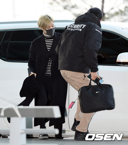 SHINee Lee Tae-min is departing to Bangkok through the Incheon International Airport 2nd Passenger Terminal on the afternoon of the 7th.Lee Tae-min is headed to Departure Field.