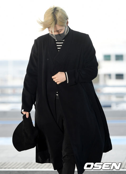 SHINee Lee Tae-min is departing to Bangkok through the Incheon International Airport 2nd Passenger Terminal on the afternoon of the 7th.Lee Tae-min is headed to Departure Field.