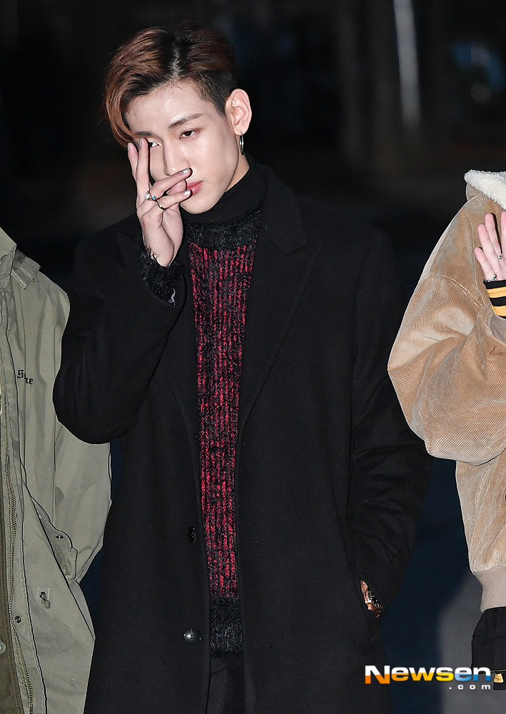 KBS 2TV Music Bank rehearsal was held at the public hall of KBS New Pavilion in Yeouido, Yeongdeungpo-gu, Seoul on December 7th.GOT7 BamBam poses on the day.