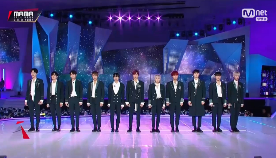 Wanna One has told fans to make sure to meet again.The stage of Wanna One was broadcast at the 2018 MAMA PREMIER in KOREA (Mnet Asian Music Awards, Mnet Asian Music Awards) held at Dongdaemun Design Plaza (DDP) in Seoul on the afternoon of December 10.On this day, Wanna One presented the song Sulae and the title song Spring breeze of the recently released new song.Between the songs, the videos and Wanna One of Produce 101 Season 2 were broadcast.Wanna One in the video remembered his debut as dreamy and happy as when he was going down a roller coaster. He told fans, Can you trust us and wait?We must meet again and attracted Eye-catching.sulphur-su-yeon