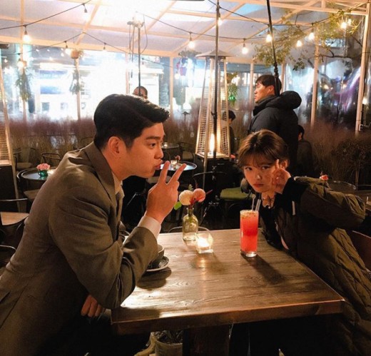 Once you clean up hot Kim Yoo-jung and Yoon Kyun-sang were spotted affectionately.On the 10th, Kim Yoo-jung posted a picture on his instagram with an article entitled Monday is a day.The photo shows Kim Yoo-jung Yoon Kyun-sang, who is directing a friendly appearance in the cafe.Outside Camera, the two cheerful people are encouraged to watch clean up hot once.On the other hand, it is broadcasted every Monday and Tuesday at 9:30 pm with a complete romance that the CEO of the clean-up company, who is more important than the life, meets with the passionate man-reb who is more alive than the cleanliness of cleaning once hot.