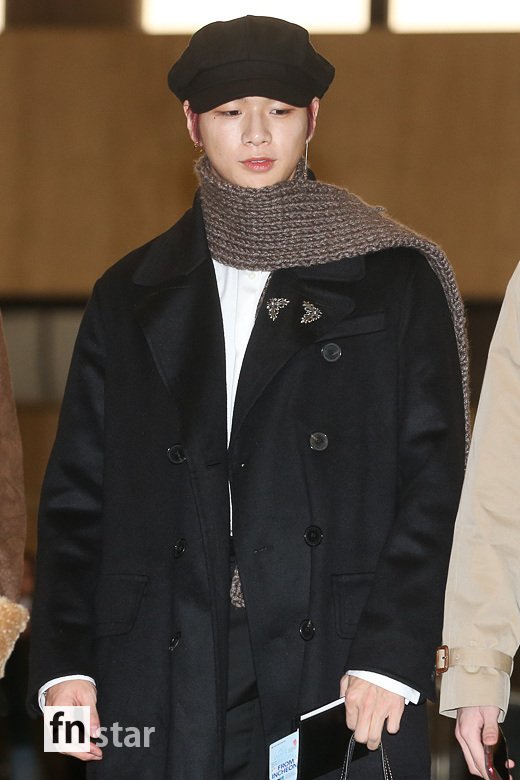 Group Wanna One left for Tokyo, Japan, via Gimpo International Airport to attend the 2018 MAMA (Mnet Asian Music Awards) FANS CHOICE in JAPAN on the morning of the 11th.