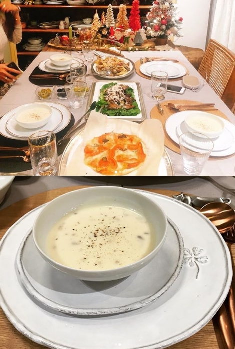 Actor Lee Min-jung admired the cooking skills of his best friend Son Ye-jin.Lee Min-jung posted a picture on the 12th instagram with an article entitled Ye Jin-pyos rice bowl, Italian course potato soup, honey taste. What can not be done?The photos released together are Italian Foods cooked by Son Ye-jin, who added a table decoration reminiscent of Christmas with his unique aesthetic sense to complete a warm and sophisticated atmosphere.Son Ye-jins skill and sense, which is a prize reminiscent of a high-end Italian restaurant with neat plating and delicious Food, is admirable.Lee Min-jung announced that Actors Oh Yoon-ahh and Lee Jung-hyun were at the dinner party held at Son Ye-jins house through the tag. The four are famous for their best friends in the entertainment industry.The so-called Goddess Meeting, known as Son Ye-jin, Gong Hyo-jin, Song Yoon-ah, Oh Yoon-ahhh, Um Ji-won, Lee Min-jung, and Lee Jung-hyun, often cheered on each others works, including birthday parties, and boasted the extraordinary Friendship of top actresses.Lee Min-jung, who boasts of Son Ye-jins Food skills, responded to What is really not possible, I have gathered beautiful sisters again, Wow and I want to be invited to such a table, I look good and I look good.Meanwhile, Lee Min-jung is currently appearing on SBS Saturday drama Fate and Fury.Son Ye-jin appeared on the SBS entertainment program Death and Deacon, which aired on the 1st and 9th, and showed off his unique artistic sense by showing his first house like a gallery and showing his desire to win games.Photo  Lee Min-jung SNS