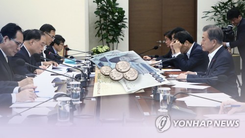 최저임금 '속도조절론' 부상…노동계 반발 예상 (CG) [연합뉴스TV 제공]