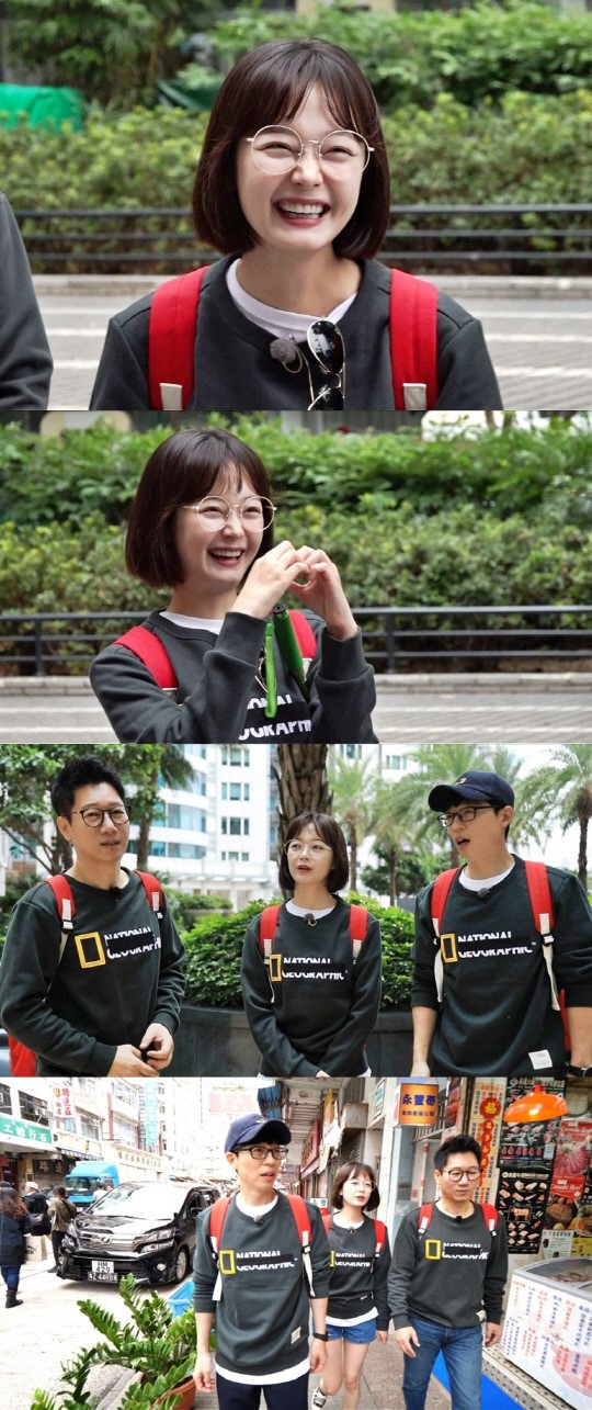 Running Man Jeon So-min revealed his heart about marriage.SBS Running Man, which will be broadcast today (16th), will be decorated with the second Mission Year-end Settlement Race, which collects all of the Global Failure Missions and re-challenges, and the commission challenger of the Yoo Jae-Suk X Ji Suk-jin X Jeon So-min team will be unveiled.Earlier, they hoped to succeed in Hong Kongs various food, but after Okinawa cotton hell, they fell into Hong Kong cotton hell and gave a big smile. Jeon So-min found Newlyweds who took a wedding shoot during the mission.Jeon So-min looked at Newlyweds who had no intention of wedding photography with a happy expression and suddenly shouted I want to marriage and embarrassed Ji Suk-jin and Yoo Jae-Suk.Jeon So-min said, I wished to be lucky because I could not marriage in Running Man.I do not think I can marriage. The three men, meanwhile, faced another crisis because of a new mission that reminded them of hell more than silver hell.Yoo Jae-Suk X Ji Suk-jin X Jeon So-min, a trio of Hong Kong trio, can be confirmed at Running Man which is broadcasted at 4:50 pm today.