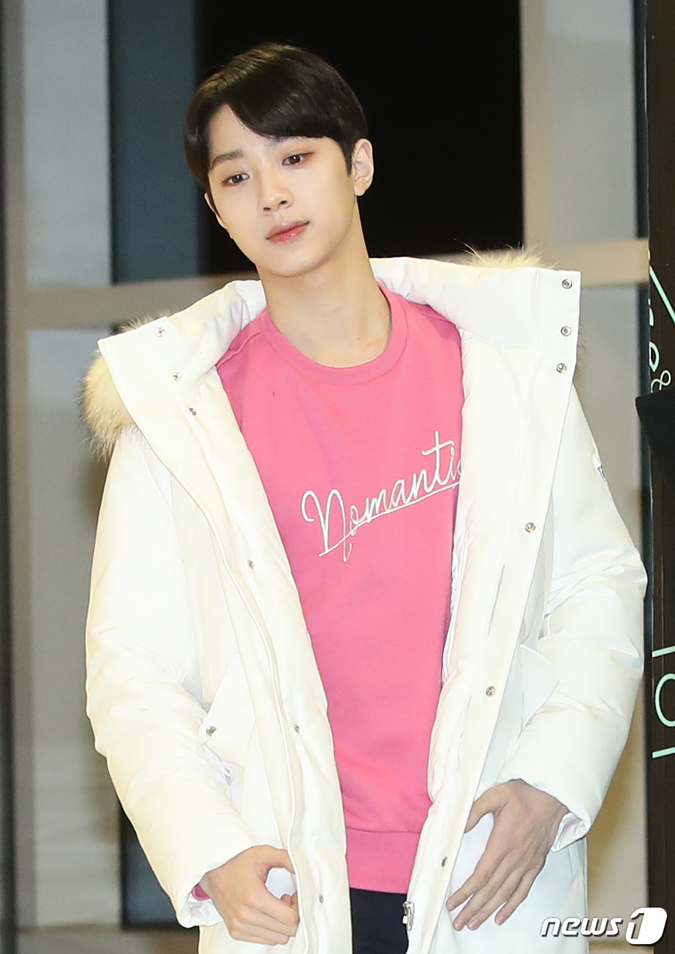 Seoul=) = Wanna One Lai Kuan-lin attends a fashion brand signing ceremony in Sangam-dong, Seoul, on Thursday afternoon. December 17, 2018.