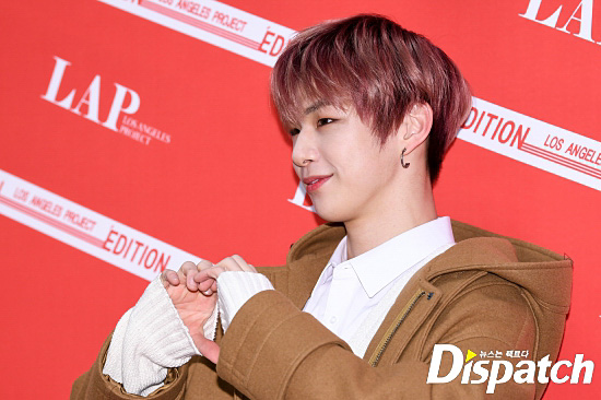 Wanna One Kang Daniel attended a Fan signing event event ceremony for clothing brands held at the Shupigen Hall in Samseong-dong, Gangnam-gu, Seoul on the afternoon of the 17th.Kang Daniel showed off his cute charm by posing for a heart on the day.Face is art.Guyomie Hart.The charm of the man.The Pulled Heart.