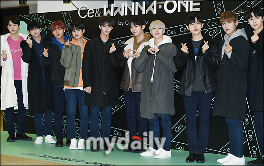Wanna One is attending a Fashion brand fan signing Event held at Nuri Dream Square in Sangam-dong, Seoul on the afternoon of the 17th.