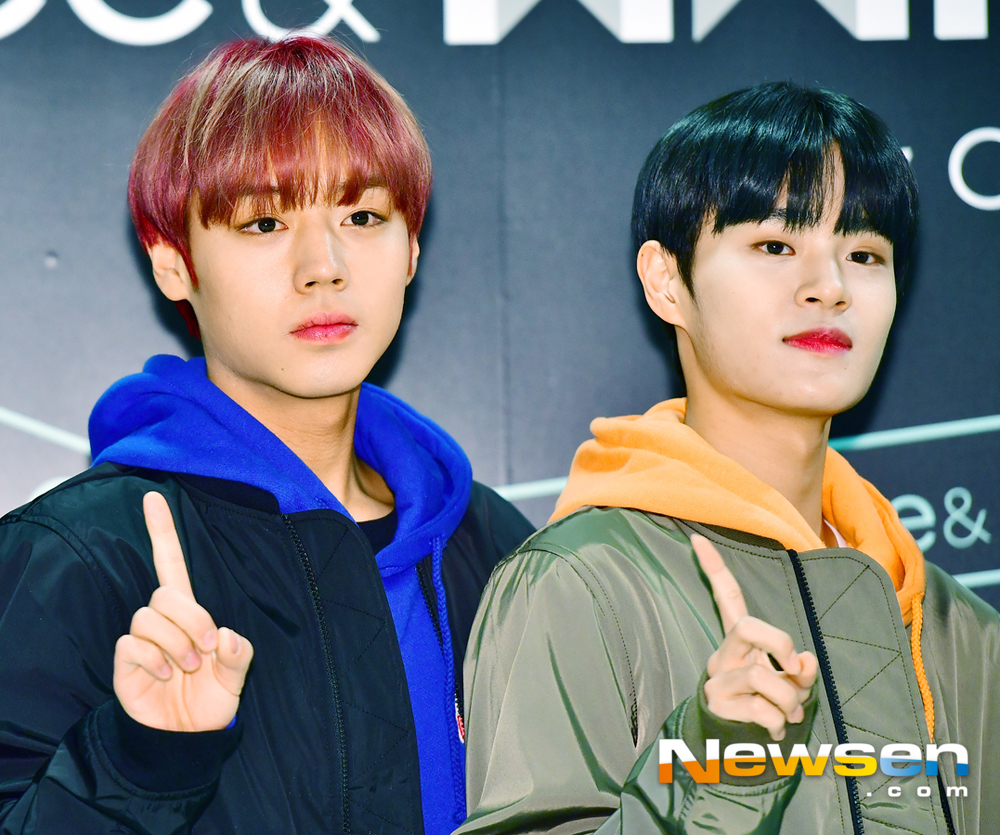 Wanna One fan signing ceremony was held at the International Conference Room of Nuri Dream Square Business Tower in Sangam-dong, Mapo-gu, Seoul on the afternoon of December 17.Wanna One (Park Jihoon, Lee Dae-hwi, Kim Jae-hwan, Ong Sung-woo, Park Woo-jin, Lai Kuan-lin, Yoon Ji-sung, Hwang Min-hyun, Bae Jin-young and Ha Sung-woon) attended the ceremony.Jang Gyeong-ho