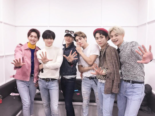 Group SHINee member Jonghyun has been leaving the world for a year, and his colleagues are missing.Taeyeon posted a picture of the late Jonghyun on his 18th day with his article I am next to you, I love you through his instagram.On the same day, Super Junior Leeteuk remembered Singer late Jonghyun.Leeteuk posted a picture taken with the group SHINee, which Jonghyun belonged to on the afternoon of the 18th, and posted an article saying, It has passed a year since I turned around.I miss you a lot over time and think about it. I hope you will remember it even today very often, even if it is not every day. I am lighter when I see it.I love you.On the other hand, the late Jonghyun died on December 18 last year, and his colleagues, including Taieon, commemorated the late Jonghyun in the first cycle of the deceased.Singer IU paid tribute to the deceased with a songAt the 10th anniversary concert of his debut at The Star Theater in Singapore on the 15th (local time), IU called the song Depression Clock by Jonghyun, saying, I will sing for someone who is not on the original list but really missed it.The solo album Poet Artist, which was preparing until just before his death, became a masterpiece and was released in January.Since then, the bereaved family has established a foundation, Lightina, and held a one-cycle memorial art festival at the COEX Artium SM Town Theater in Gangnam-gu, Seoul on the 17th.Lightina is a center for psychological counseling and healing, and it helps to work on cultural and artistic activities based on a healthy mind.
