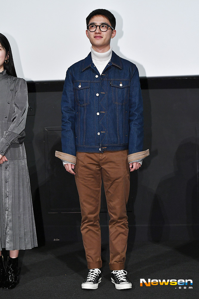Actor D.O. (EXO D.O.) attends the stage greetings for the opening of the movie Swing Kids at CGV Yongsan I-Park Mall in Seoul Yongsan District on the afternoon of December 19.useful stock