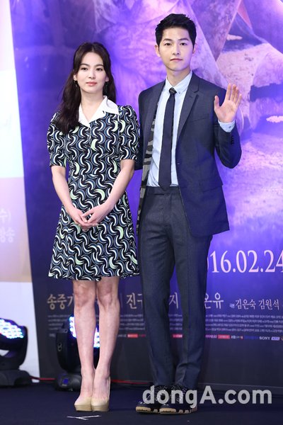 <p>The star couple were looking at each other and common touch as the spate of postponed activities and gaze. Lee Byung-hun this cable channel tvN ‘Mr Sunshine’to the end of his wife Lee Min-jung this SBS ‘fate and Fury’came back. Next year 5 in May, Song Joong-ki is currently tvN ‘boyfriend’in a wife Song Hye-kyo of the baton handed the ‘no pass Chronicles’starring. Alone is enough topics to know that each of them husband and wife of the halo until our attention to the double effect.</p><p>Lee Min-jung is currently airing, ‘fate and fury’to 2 years, activities resumed. Lee Min-jung is a husband not an active drama as the popularity of the lead and the image transformed in success. This time, I smoke on to not. Extreme weight Lee Min-jung is proficient in Italian to digest and singing skills in such a variety of charms and. To change his life struggling to look will also be featured. Hes active in viewership 10% of eyes put on.</p><p>2016 ‘come back out’ after parenting only dedicated was he went back, and the like can be active were Lee Byung-huns role is also corroborated. Lee Byung-hun, this 9 November in the race for ‘Mr sunshine’with 9 years of theater comeback successfully in Lee Min-jung plays a positive reaction to elicit. Couple anyone of showman fails, and spouse activities is somewhat daunting.</p><p>‘Song Song couple’acting resume star is Song Hye-kyo first broke. Song Hye-kyo is currently popular and ‘boyfriend’in the politicians daughter hotel CEO, taking the role of A ... and neat every. The relative areas for Donald Trump with a scene in a Song Hye-kyo of the patent called the lovely femininity the screen filled. Acting skills are of course hairstyles and outfits the style up to get a high score.</p><p>My Year 1 until mid-January lead Song Hye-kyo in his husband Song Joong-ki 5 November from viewers and met. Song Joong-ki 5 January to Start Broadcast ‘no pass Chronicles’through the smoke in a spiral. Song Joong-ki directly “in the next year with a new look greeting might be,”he revealed expectations high.</p><p>He said, ‘The Suns descendant’in charismatic in lovers in front of the ‘sweet’ charms exposed and the film, ‘warships’in the rough and for an independent military role. But the ‘no pass Chronicles’and related information with almost no as well as drama as high tide lines and the background as in that, further stimulate curiosity.</p><p>‘No monthly Chronicles’is a strange and ancient civilization and the birth of a nation story about the fantasy genre as our outdoor sets, computer graphics work, etc to spend considerable time. This year autumn begins shooting next year, 4 November.</p>