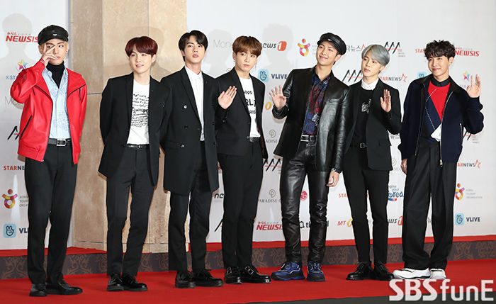 Group BTS ranked the highest among overseas artists in the Japan Oricon annual rankings.According to the 51st Annual Ranking 2018 released Tuesday, BTSs LOVE YOURSELF Answer was the first place in the Overseas Album Rankingstook the place.In addition, Japans third album, FACE YOURSELF, released in April, ranked seventh in the album rankings, and BTS ranked sixth in the Artist Sales Rankings.As a result, BTS ranked top 10 in overseas albums, albums and artist rankings this year, ranking the highest among Korean singers as well as overseas artists.In particular, the Artist Sales Ranking was the only overseas artist to be named.BTS regular 3rd album FACE YOURSELF contains a total of 12 songs including Dont Leave Me and ballad song Let Go, as well as the Japanese version of DNA and MIC Drop, which are loved worldwide.The album exceeded 250,000 copies in June and earned the platinum certification in the Gold Disc Recognition Works released by the Japan Records Association.