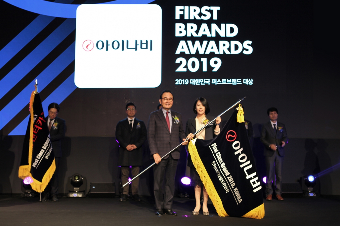 내비퍼스트 이미지