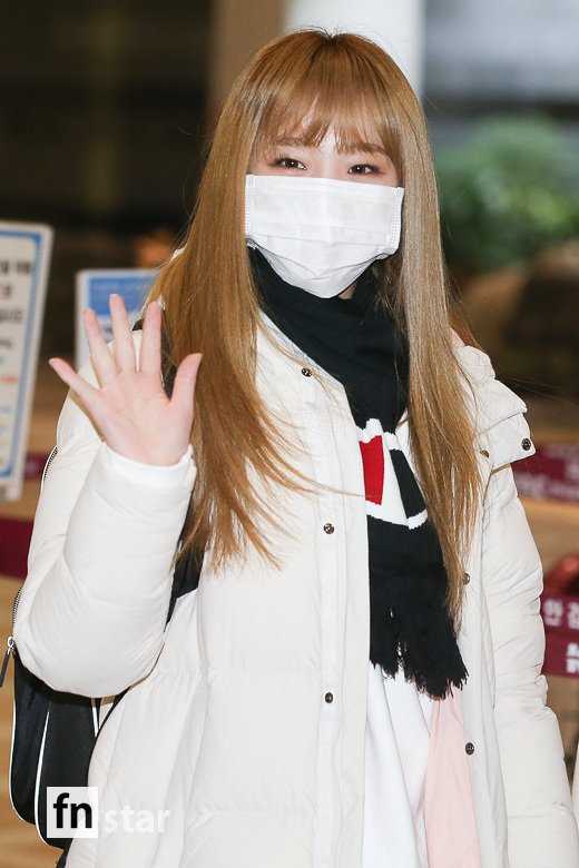 Group IZ*ONE left Japan Tokyo on the afternoon of the 22nd through Gimpo International Airport to prepare for Japan promotion.