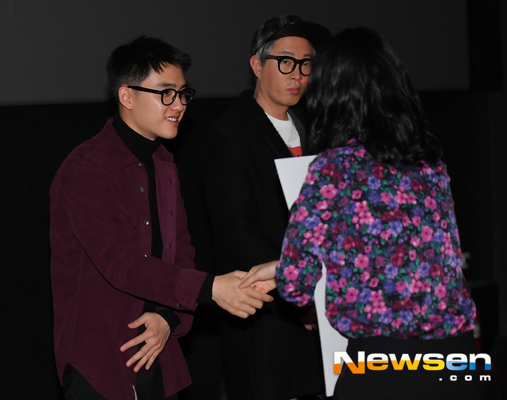 The movie Swing Kids (director Kang Hyung-chul) stage greeting was held at CGV Mokdong branch in Yangcheon-gu, Seoul on the afternoon of December 22D.O. attended the ceremonyMeanwhile, Swing Kids is a film about the birth of the heartbreaking birth of the Swing Kids, a dance dance group that was united in 1951 with passion for dance in Geoje Island prison camp.(Exo Dio), Park Hye-soo, and Oh Jung-se were hot.expressiveness