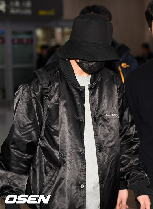 <p> 22, BTS(BTS) Jungkook, this member together with the Japan Open in Love Without Love (Live at Summer Vacation/08 Chugai Travel, and Seoul Gangseo Gimpo International Airport through the Entrance. /</p>