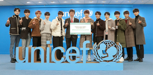 Popular groups Wanna One and The Boyz are hot topics at the end of the year to help children in difficult and difficult situations.Wanna One, who once again imprinted the best boy group in Korea as the first full-length album, held the agreement ceremony of Wanna One X UNICEF #WannaOneForEveryChild Campaign at UNICEF Korea Committee in Seoul Mapo-gu on the afternoon of the 21st.The #WannaOneForEveryChild, which was held on the day of the agreement, is a campaign jointly organized by Wanna One and UNICEF Korea Committee to convey warmth to World children before the cold winter.On the day, Wanna One Donated 8070 sheets (0807 sets) of winter blankets that could protect the lives of children on the road from the harsh cold.The number of blankets, 8070, means the Wanna One debut day, August 7, adding to the meaning of this campaign.Wanna One members said, Thanks to Wannables Love, we were able to have a heartwarming day.I am grateful that we can share the interest and love that you have given us with all the World children.Group The Boyz also went on Donation at the end of the year.The Boyz has recently delivered Donation products to the Korea Childrens Youth Group Home Council, along with the global sports brand Asics, which is an advertising model, said Cracker Entertainment.The Korea Children and Youth Group Home Council is a consultative body of common-life families that protect children and adolescents who need social protection due to abuse, neglect, parental divorce, and poverty in small-scale places such as families.Previously, The Boyz participated in the special event Asics - The Boyz Day held in Busan and Seoul in October, selling The Boyz Special Edition or meeting with field fans directly.