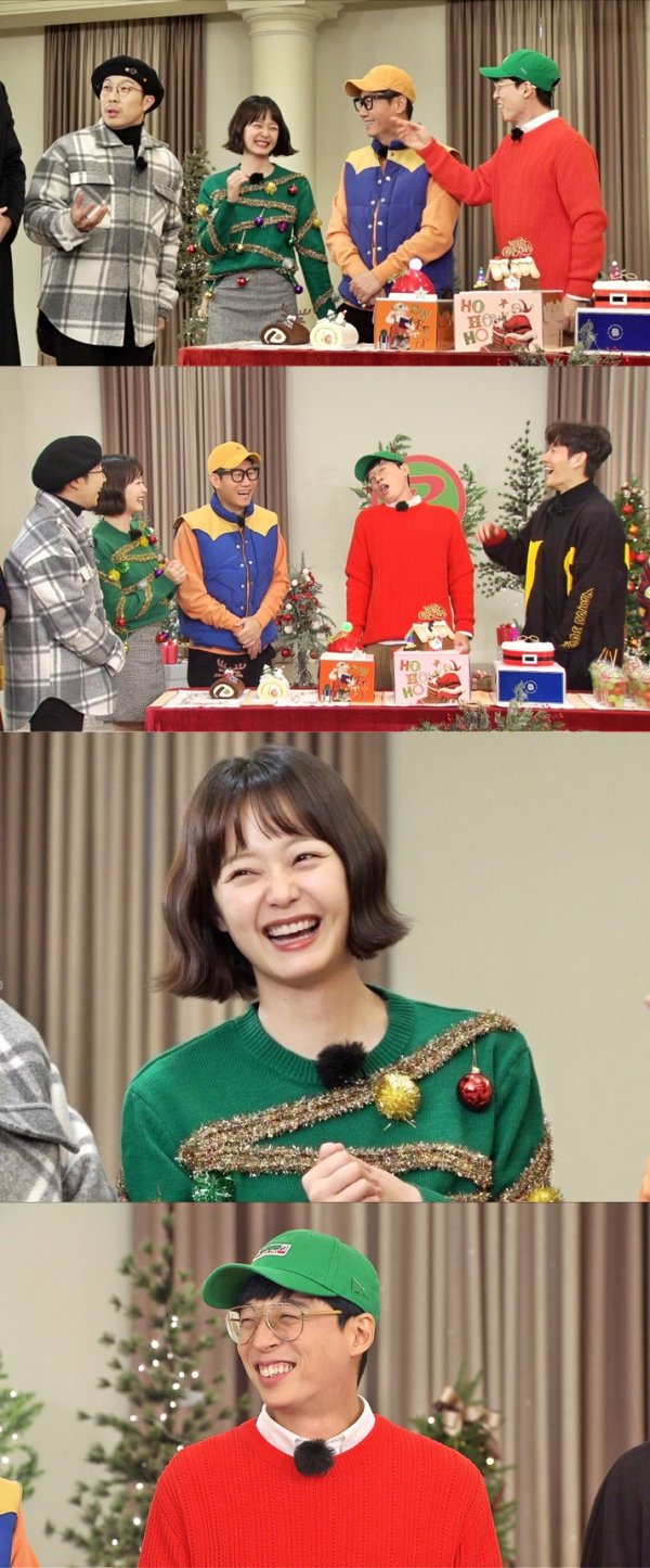 SBS Running Man, which is broadcasted on the 23rd, is featured in the Christmas special feature, and the humiliation of actor Jeon So-min is unfolded.According to the production crew, Jeon So-min appeared in costumes reminiscent of a tree and focused attention on the members.But the warm Christmas atmosphere was also a moment, and the scene was laughing at the lively Jeon So-min humiliation description Disclosure of Yoo Jae-Suk.Yoo Jae-Suk, who was waiting in the car ahead of the shooting, found a vehicle of Jeon So-min and wanted to greet Facing Windows with welcome heart.The manager of Jeon So-min opened the Facing Windows in the back seat, but the appearance of Jeon So-min, seen by Yoo Jae-Suk, was sleeping in a defenseless state with his mouth open.Yoo Jae-Suk, who captured the figure, laughed realistically as he pretended to be sleeping with his mouth open.So, Jeon So-min said that he was tired of busy schedule these days, but he finally accepted the same look of Yoo Jae-Suk and made another laugh.Running Man, where Christmas Special will be broadcast following Mission Year-end Setlement Race, will be broadcast at 4:50 pm on the 23rd.