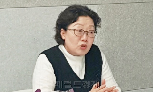 '그 페미니즘은 틀렸다' 저자 오세라비 작가