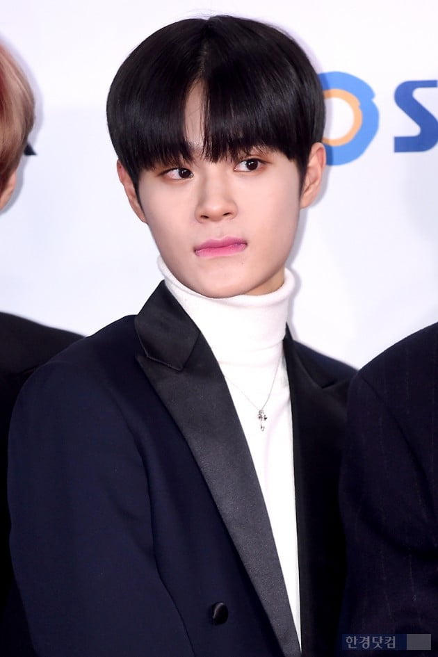 Group Wanna One Lee Dae-hwi attended the red carpet event of 2018 SBS Song Daejeon held at Gocheok Sky Dome in Gocheok-dong, Seoul on the afternoon of the 25th.