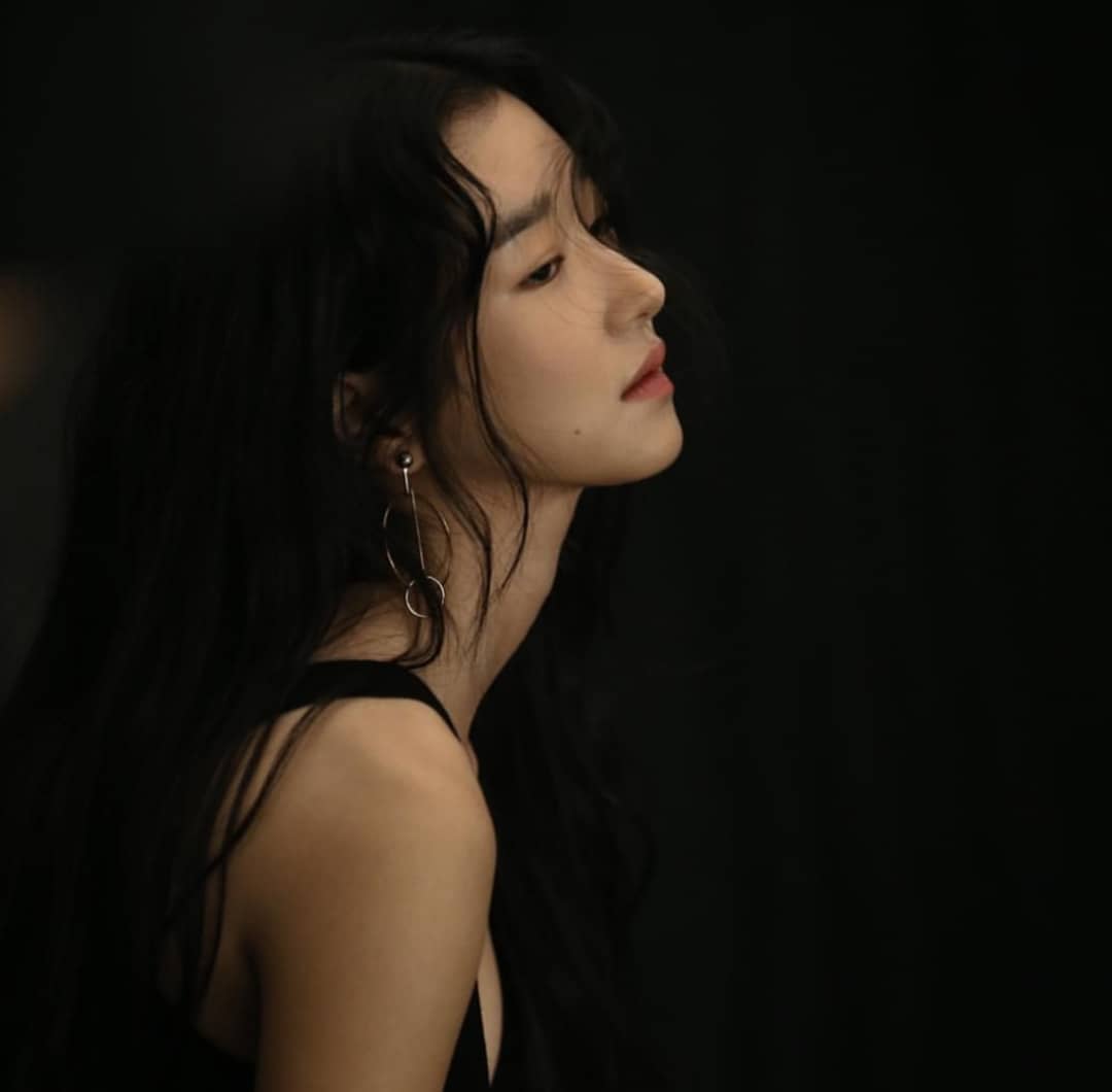 Actor Seo Ye-ji reported on the latest day.On the 26th, Seo Ye-ji released two photos through his Instagram.In the open photo, Seo Ye-ji is concentrating on shooting while showing off his still beautiful looks.The faint eyes and the unique sexy and fascination atmosphere are admirable.Seo Ye-ji appeared on TVN Drama Unlawful Lawyer, which ended in July.Photo = Seo Ye-ji Instagram