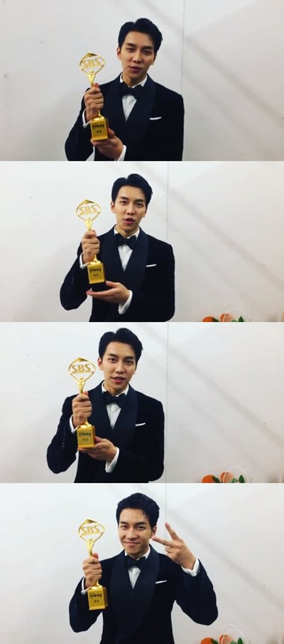 Actor and singer Lee Seung-gi left this impression after receiving the Grand Prize of honor at the 2018 SBS Entertainment Grand Prize on the 28th.Lee Seung-gi posted a video on his SNS on the afternoon of the 29th.Lee Seung-gi in the open video said after winning the Grand prize, If you have not talked about it in the award testimony, please do not be sorry.Our fans have certainly talked - thank you, thanks to you guys, he said.Thank you for saving and loving All The Butlers.I hope you will send a lot of energy and affection to make All The Butlers even more up in 2019, he said several times.Lee Seung-gi showed off his presence by leading the actress, the upbringing, and the two-way style with the sense of entertainment in All The Butlers, which was first broadcast on December 31, 2017.Lee Seung-gi said, I think it is an award that contains all the best masters who have appeared in All The Butlers, the philosophy of life, and beliefs. In 2019, I will walk my way even if I do not follow the safe path without fear of challenge. star jo hyun-joo SNS
