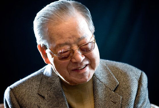 김종필 전 국무총리가 6월 23일 92세 일기로 타계했다. 생전에 자신이 겪은 격동과 파란의 시대를 중앙일보에 구술할 당시 김종필 전 총리 [중앙포토]