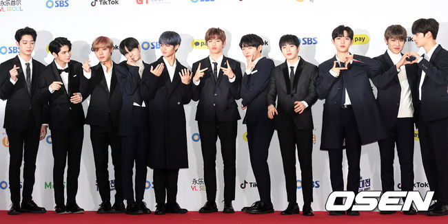 From Solo debut to Team Come back, the second act of Wanna One members begins.With group Wanna One ending its activities after the 31st of last month, 11 members are about to start a new start.From members who back come to the existing team to members who release Solo album and start new activities, Wanna Ones activities are over, but they meet fans again with a new look.Wanna One ended its team activity contract after December 31; the official final schedule was to a concert at Gocheok Sky Dome in Seoul from 24th to 27th.Wanna One said his last greeting to fans on the last day of 2018, MBC Song Festival, and said, I will not forget forever.It is regrettable that we can no longer see the complete Wanna One, but the 11 members plan to go back to their respective positions and continue the new Top Model.Wanna One is the members who are finishing their activities but are preparing to meet fans with the new second act.# Yoon Ji-sung Sungwoos Solo debut  Ong Sungwoo actingOnce Yoon Ji-sung and Ha Sung-woon will meet their fans with their Solo album, Ha Sung-woon will return to the hot shot, which was the original team, with Wanna One ending the activity.Along with member Roh Tae-hyun, who appeared together on cable channel Mnet ProDeuce 101 Season 2, he will continue his singing career as a solo as well as hot shot activities.Ha Sung-woon has led Wanna One with excellent singing ability, so he plans to appeal to new charm through Solo album next month.Yoon Ji-sung also releases Solo album next month and goes on another appeal with Wanna One.Yoon Ji-sung is organizing his debut schedule for Solo in the middle of next month, and he is also coordinating his musical Days of the Day.Yoon Ji-sung is planning to join the military in the first half of next year after Solo activity.#Hwang Min-hyun Dae-hwiPark Woo-jin, Team Come backHwang Min-hyun will come back to NUEST with the end of Wanna One activity.NUEST has been active as NUESTW waiting for Hwang Min-hyuns Come back.Now, the unit is about to come back with a complete NUEST, which ended its activities and Hwang Min-hyun joined.In particular, at the last solo concert of NUESTW last month, he released a video suggesting the Come back of Hwang Min-hyun.Five flowers are gathered to shine more spectacularly in 2019, NUEST and Hwang Min-hyun.Lee Dae-hwi and Park Woo-jin are also likely to return to their original agency and reunite with Lim Young-min and Kim Dong-Hyun.The four people who first appeared in Deuce 101 with Brand New Pep Boys and received much attention.As the four people have been attracting attention as a major member early on with their solid skills, they will be able to meet the upgraded brand new Pep Boys after Wanna Ones activities.Li Kwanlin is also expected to return to his agency, Cube Entertainment, for various activities. Li Kwanlin is also attracting great attention in the Chinese region, so he will accelerate overseas activities.In Korea, he plans to re-debut as a new group with Yoo Sun-ho, who appeared together in Season 2 of ProDeuce 101.#GangDaniel, MultiplayerThe activity of the syndrome-class star, Daniel, has also been noted. Daniel has gained unrivaled popularity as a center for Wanna One.It has been a powerful force in the stage, entertainment and advertising worlds as well as the stage. It is expected that this popularity will continue after Wanna One activities.As the power is so great, Daniel is expected to perform various activities after Wanna One, and he is expected to exert his influence as an all-round player.Solo activities as well as other areas such as acting are expected to lead to Top Model.DB