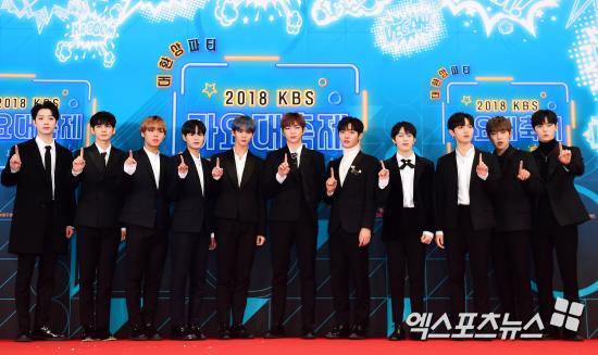 With 2019 on the horizon, 11 members of Wanna One are also preparing for new activities.The official activities of Wanna One ended on December 31.Some of the coming awards ceremony and the 2019 Wanna One Concert Therefore concert will be held at Gocheok Sky Dome from 24th to 27th.The 11 members are preparing a variety of solo singers, boy groups, and actors.The first runner to announce the start of personal activity after the end of the contract is likely to be Yoon Ji-sung.Yoon Ji-sung was cast in the musical Days of the Day Moo Young station, which will be performed at the Blue Square Interpark Hall in Seoul from February 22nd.Yoon Ji-sung said: Thank you so much for being given a good chance after the Wanna One activity, first, its heartbreaking and snowy to perform with seniors like Girasong.I am going to show another appearance with the singer, so I hope to see a lot of expectations. In addition to this, a solo album will be released. Yoon Ji-sung is preparing for solo, but the timing is still unclear.Especially, in the case of Yoon Ji-sung, there is less time than the other 10 members because they are preparing to join the first half.As a result, various activities will continue.Ha Sung-woons Solo comeback in February was also reported, but his agency star Creweenty said, It has not been decided.He added that it is still before returning to his agency, so it is something to discuss in the future.Among them, Ha Sung-woon fans are very angry.The Ha Sung-woon fan association said on January 1, The Artist career is a top priority and we demand that we focus on domestic activities.▲ We will start the release of Ha Sung-woon solo album in the first half of 2019 and demand support for solo The Artist.▲ Ha Sung-woon related false facts and requests legal response to defamation. Especially, when Ha Sung-woon was misunderstood due to the controversy over the broadcast accident in March, he said, The fans came to the side of your company to identify the facts with voice analysis and proceeded with the accusation with the lawyer.Attention is drawn to what position StarCrewe will take in the hard-line response of the fan alliance.In addition to this, Park Ji-hoon also opened a personal fan cafe and started active communication with fans.Kim Jae-hwan, who made his debut after participating in Produce 101 Season 2 as a personal trainee, signed an exclusive contract with CJ ENM during Wanna One activities.Kim Jae-hwan is also expected to make his debut as a solo singer.Hwang Min-hyun plans to return to the NUEST membership and resume its activities.On the 1st, NUEST official YouTube channel was filled with fans with videos that seemed to suggest a new start.The five moon flowers that appeared in the second half of video seem to mean the five NUESTs that form the complete body with the return of Hwang Min-hyun.Rygwanlin and Ong Sung-woo are ready to act as active actors. First, Ong Sung-woo will join the 18 protagonist, who is likely to organize JTBC summer.Li Kwanlin also performs activities in China.It is noteworthy whether Wanna One members, who had more spectacular times than anyone else in 2018, will be able to achieve good results and honor in the new year.Photo: DB, Creative Company