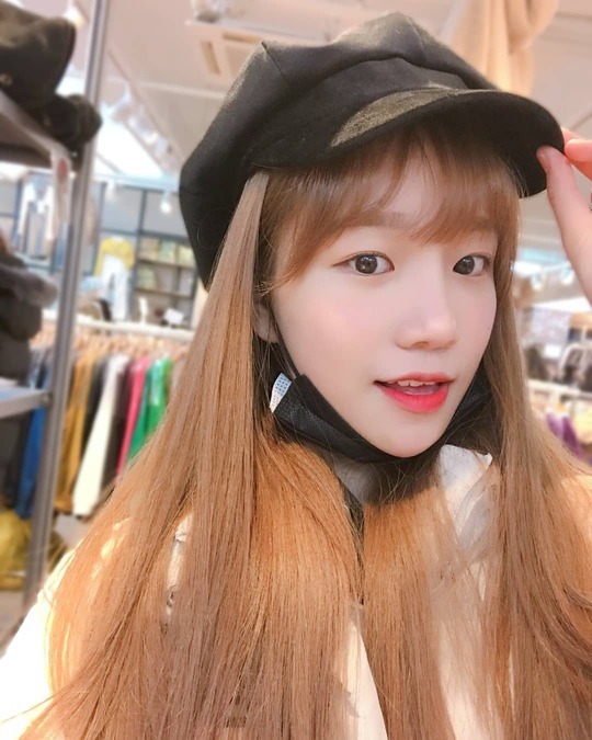 아이즈원 조유리, 모자로 뽐낸 러블리 미모[SNS컷] | 인스티즈