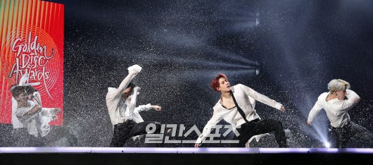 The phrase everyday class was not a waste of time.BTS, which took the album and the object at the same time for the second consecutive year, appeared on the stage device of the specially produced Haitai model and showed the presence of world class idol.Haitai is an imaginary animal that distinguishes good and evil and protects justice, and it has been in tune with BTSs elevated status and Idol (IDOL) which ranks 11th on the Billboard Hot 100.The Golden Disc Awards authority, the scale of Gocheok Sky Dome, and the performance of BTS were the perfect stage for the trinity.