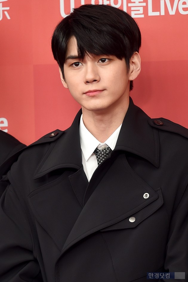 The group Wanna One Ong Seong-wu attended the red carpet of 33rd Golden Disc Awards - Musical Division held at Gocheok Sky Dome in Gocheok-dong, Seoul on the afternoon of the 5th.
