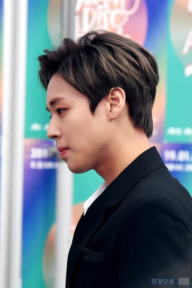 <p>Group Wanna One Park Jihoon this 6 Afternoon Seoul and wash and wash the sky dome opened in 33rd Annual Golden Disk Awards red carpet to attend the ceremony for the photo.</p>