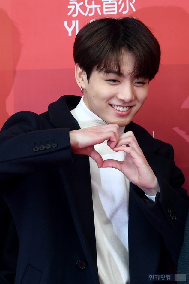 Group BTS Jungkook attended the 33rd Golden Disk Awards red carpet event held at Gocheok Sky Dome in Gocheok-dong, Seoul on the afternoon of the 6th.