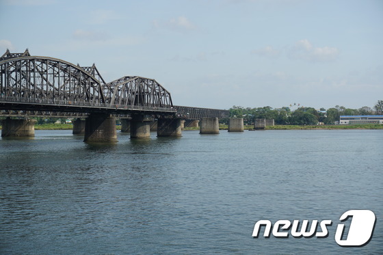 Áß±¹ ´ÜµÕ°ú ºÏÇÑ ½ÅÀÇÁÖ¸¦ ¿¬°áÇÏ´Â 'ºÏÁß ¿ìÀDZ³ÀÇ ¸ð½À/´º½º1DB © News1 ¼ÀçÁØ ±âÀÚ