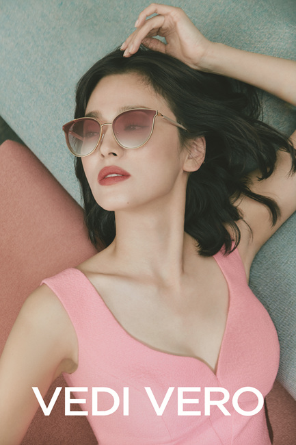 Actor Song Hye-kyos eyewear brand picture has been released.In the public picture, Song Hye-kyo created an elegant, luxurious atmosphere: chic, dotty eyes Point.Various charms attracted Eye-catching by putting it in the picture.On the other hand, Song Hye-kyo is appearing on TVN drama Boy friend.