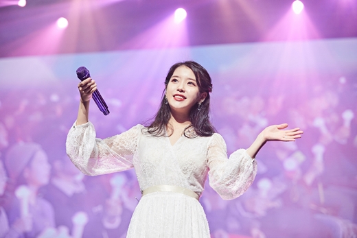 Singer IU has expressed its willingness to respond hard by refuting the speculation allegations, and its agency Kakao M released the IUs Jeju Island Concert site data on May 5.The controversy over speculation seems to have led to the release of the material late. Singer Lee Hyori and Lee Sang-soon also revealed their surprise guest appearances.The IU hosted the 10th Anniversary Tour Concert Now - Curtain Call at the Jeju Island International Convention Center in Seogwipo City last weekend and joined Jeju Island fans.The IU added a special feature to the 10th anniversary tour concert, which was held in Jeju Island for four months in four cities across the country and four Asian countries.In this performance, which recorded all-out sales thanks to interest, IU expressed its gratitude to the fans who supported the 10 years of time like the Curton Call Iran subtitle, and it was a meaningful 10th anniversary finish.The IUs Jeju Island performance, which was an extension of the 10th anniversary tour This Now, was held for three hours and made the audiences heart beat by various representative songs that would confirm the footsteps of the IUs last 10 years.Double Walk the Line (Encore), which was considered to be the best of each performance in line with the meaning of Curton Call Iran, was unfortunately omitted, but the special stages of the IU, which can only be seen in Jeju Island, were revealed and impressed.As it is a Jeju Island performance, IU, which appeared as a bright terior color costume on this day, led to a loud shout of the audience with a bright greeting that I finally came to Jeju Island.Jeju Island is a place where I have a lot of good memories, said IU, who expressed his extraordinary memories. I will make a good decision in Jeju Island and I will make the end of the long journey.On this day, IU breathed closer to the audience based on the sympathy and sympathy of the hit song medley including the 10 years of Pink Shin, Good Day, Meet on Friday, Pippi and debut song Mia.Especially, Jeju Islands Blue Night cover stage, which was introduced with the meaning of Curton Call performance, was more loud than any stage.A special guest also stepped up for the IU who visited Jeju Island for a long time.Singer Lee Hyori and Lee Sang-soon, who have been linked to Hyoris Guest House, came to the stage as surprise guests.The IU, which welcomed the two people by calling the president and the president, hugged them affectionately and showed a special friendship.Lee Hyori and Lee Sang-soon, who conveyed the playful nuisance that Ji Eun was forced to run because of the request, conveyed their heartfelt support with special affection for the IU.Especially, on this day, Lee Hyori IU, who was released as a Hyorine Guest House, wrote the song She, which was the song of the song, and the stage was released for the first time and applauded for a special time through music.In the fourth part of the show, which was specially organized only in the Jeju Island performance, IU wrote and composed songs such as Palette, Knee, Mind, Night Letter, Night Letter .IU, who conveyed the truthful heart of 26 Lee Ji-eun through the songs of Ji Eun directly, gave a deep echo by releasing the unreleased song Station which was completed at the time of shooting the drama My Uncle.The end of the 10th anniversary tour, IU, was really good to be able to finish 10th anniversary tour Concert - now at Jeju Island.I will be remembered as a very proud performance for me. He said, I think I have been living in the name of IU for 10 years.I am grateful to all those who have made me feel that you and I are one. After all the performances were over, the audience applauded for several minutes toward the stage where they finished and thanked the IU for completing the best performance.As a response, IU came back to the stage again and sang the Walk the Line song You and I and gave a message of gratitude to the fans who had been together for 10 years through the outtro video.On the other hand, IU, who has completed the 10th anniversary tour safely, will appear on JTBC special project Your Song, which is the first music appreciation event on Thursday night, and will visit fans through music broadcasting for a long time.