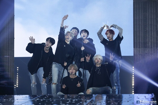 The group BTS, which has won various awards at the end of the year, will resume its World Tour Love Your Self this month.According to Yonhap News, those who focused on domestic awards ceremony and broadcasting company song festival after Taiwan performance last month will perform 11 performances scheduled for April from 12th to 13th, starting with Nagoya Dome in Japan.The schedule was concentrated in major cities in Japan and Southeast Asia.They will be on stage at the National Stadium in Singapore on February 19, the Yahoo Cudome in Fukuoka on February 16-17, the Asia World Expo Arena in Hong Kong on March 20-21 and 23-24, and the Razamangala National Stadium in Bangkok, Thailand on April 6-7.A notice of the sale of all performances is posted on the website of the agencys Big Hit Entertainment.The Love Your Self tour, which started in Seoul last August, led to a Japanese dome tour after gathering 320,000 viewers in North America and Europe.The Japan Dome Tour will be held in November last year, following the Tokyo Dome and Osaka Kyocera Dome, and the Nagoya Dome and Fukuoka Yahoo Cudome will be held in nine cities with a total of 380,000 seats.BTS showed growth in opening its first dome tour in more than a year after performing its first dome performance since its debut at Kyocera Dome in Osaka in October 2017.Southeast Asian performances were also larger than the 2017 BTS Live Trilogy episode III The Wings Tour.Singapore National Stadium is a multipurpose stadium with a capaCity of 55,000 people. Hong Kong Asia World Expo Arena is 10,000 to 15,000 people, but it is four performances.The National Stadium of Razamangala in Thailand was built for the Bangkok Asian Games in 1998. It was 80,000 seats when it first opened, but the current capaCity is known as 65,000.In Thailand, only one performance was announced on April 6, but the ticket was sold quickly and the performance was added on the 7th.The actual number of audiences varies depending on the size of the stage design and facilities, but it shows that the popularity of BTS in Asia is as strong as that of North America and Europe, as it is a stadium-class performance of tens of thousands of people, said an Asian performance agency official.