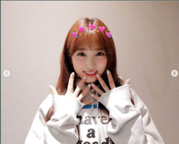 Nako Yabuki, the group IZ*ONE, turned into a Monday fairyOn the 14th, IZ*ONE official SNS posted photos and videos of Nako Yabuki. Nako Yabuki said, This is Nako, the moon yo fairy!Wise One, please watch Nako on Monday and try to be strong. Nako Yabuki boasted a beautiful beauty with cute poses and stickers.The group IZ*ONE, which belongs to Nako Yabuki, is about to release the Japanese debut single  (I want to say I like it) on February 6.IZ*ONE is spurring global activities and will continue to be active in 2019IZ*ONE Official SNS