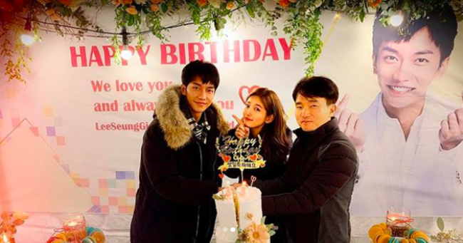 <p> Singer cum actor Lee Seung-gi with his birthday celebration for these high finishing of his.</p><p>Lee Seung-gi for the past 13 days - a true Happy birth day!! With thanks..... #All The Butlers#Vagabond#ultimate cosmic Lee Seung-gi staffpost with pictures.</p><p>The revealed picture, Lee Seung-gi is starring the All The Butlers members and holding a cake with a bright smile. Another photo from Lee Seung-gi is currently shooting the drama Vagabondof the heroine online, Bae Suzy, number recognition with PD affectionately posing.</p><p>In addition to this, Lee Seung-gi is working for yourself by giving staff together with the authentication shot to the left. Or celebrate a birthday by your fans Love, 2019 Happiness; and a heart of gratitude. And the color of the hat on the glasses until the bitter Lee Seung-gis playful. [Photo] Lee Seung-gi Instagram</p><p> Lee Seung-gi Instagram</p>